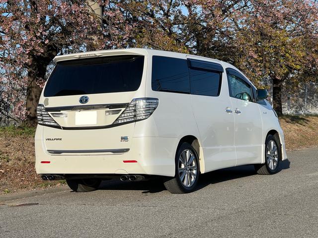ヴェルファイアハイブリッド ＺＲ（７名乗り）　両側パワースライド☆サンルーフ☆皮シートカバー☆アルパインＢＩＧ－Ｘナビ☆アルパインフリップダウンモニター☆バックモニター☆クリアランスソナー☆パワーシート☆前後ドラレコ☆（5枚目）
