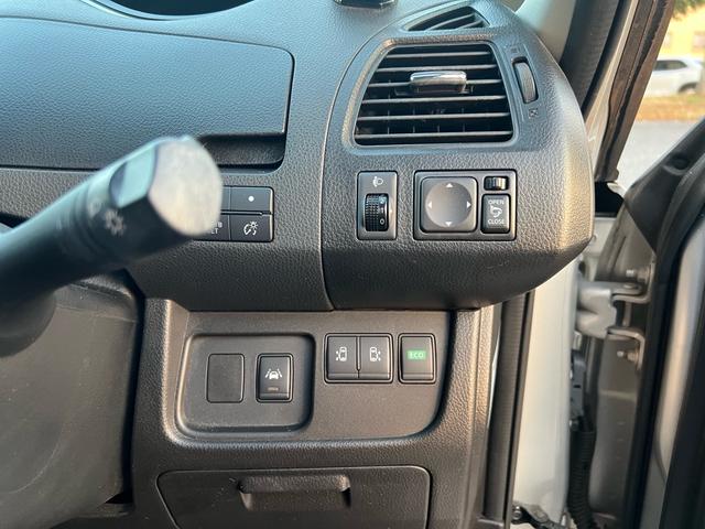 セレナ ２０Ｘ　Ｓ－ハイブリッド　車検２年付　ナビ（14枚目）