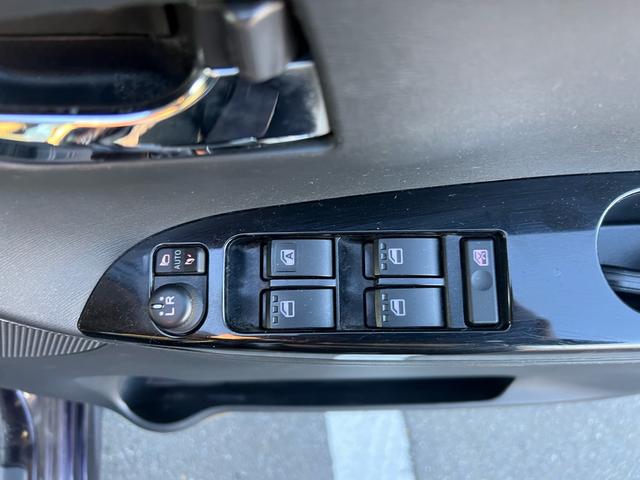 タント カスタムRS 車検2年付 両側電動スライドドア オートエアコン プッシュスタート(13枚目)