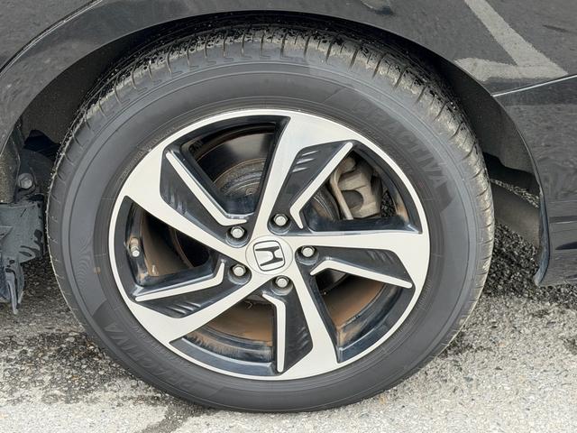 オデッセイ アブソルート　車検２年付　フリップダウンモニター　両側電動スライドドア　ＥＴＣ　バックカメラ　Ｂｌｕｅｔｏｏｔｈ（10枚目）