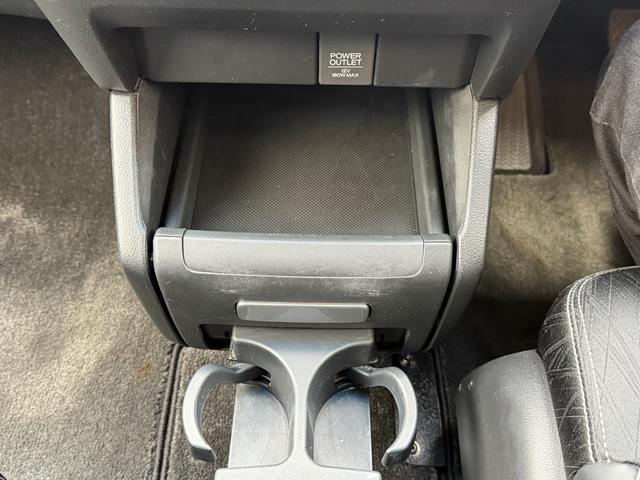 オデッセイ アブソルート　車検２年付　フリップダウンモニター　両側電動スライドドア　ＥＴＣ　バックカメラ　Ｂｌｕｅｔｏｏｔｈ（29枚目）