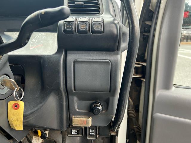 日産ディーゼル 　土砂ダンプ（13枚目）