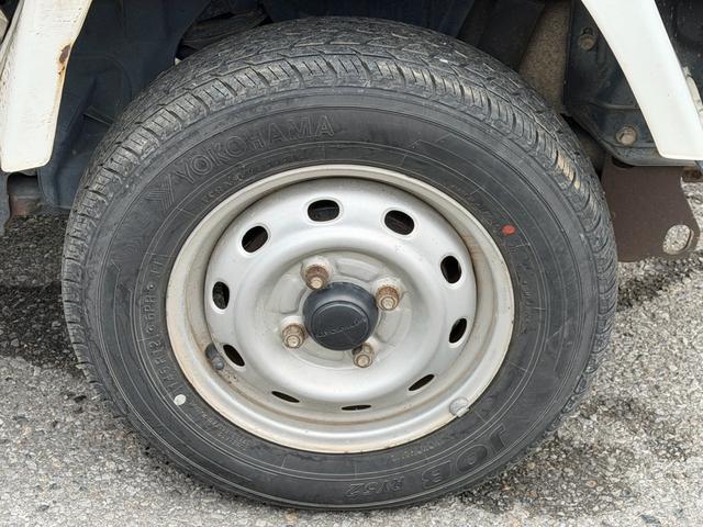 サンバートラック ベースグレード　ＭＴ５速（11枚目）