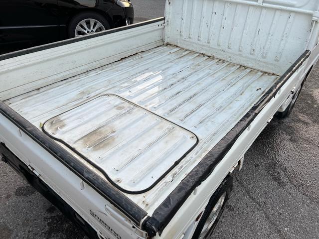 サンバートラック ＴＣ　車検２年付　エアコン　ＭＴ５速　４ＷＤ（30枚目）