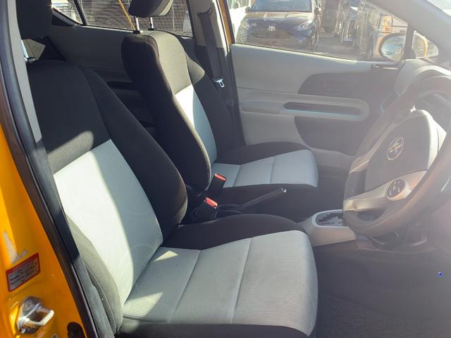 アクア S ナビバツクカメラETC車検2年(17枚目)