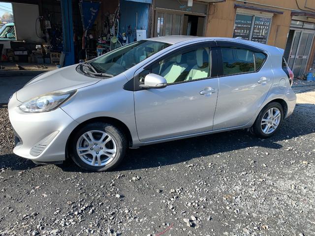 アクア Ｌ　ナビワンセグＴＶバツクカメラＥＴＣ車検２年（8枚目）