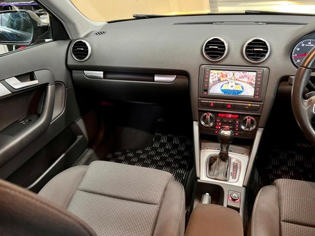スポーツバック2.0TFSIクワトロ 4WD 2000ccターボ 純正ナビ フルセグTV バックカメラ HIDバイキセノンライト パワーシート 純正17インチAW コーナーセンサー リモコンキー ETC 横滑り防止装置(43枚目)