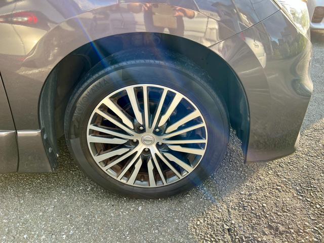 エルグランド 350ハイウェイスタープレミアム サイドリフトアップシート車 福祉車両 レザーシート シートヒーター アラウンドビューモニター 両側電動スライドドア パワーバックドア インテリジェントクルーズコントロール ナビ TV ETC ドラレコ(19枚目)