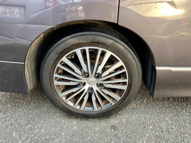 エルグランド 350ハイウェイスタープレミアム サイドリフトアップシート車 福祉車両 レザーシート シートヒーター アラウンドビューモニター 両側電動スライドドア パワーバックドア インテリジェントクルーズコントロール ナビ TV ETC ドラレコ(20枚目)