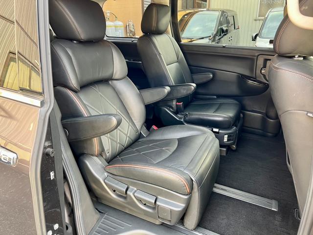 エルグランド 350ハイウェイスタープレミアム サイドリフトアップシート車 福祉車両 レザーシート シートヒーター アラウンドビューモニター 両側電動スライドドア パワーバックドア インテリジェントクルーズコントロール ナビ TV ETC ドラレコ(41枚目)