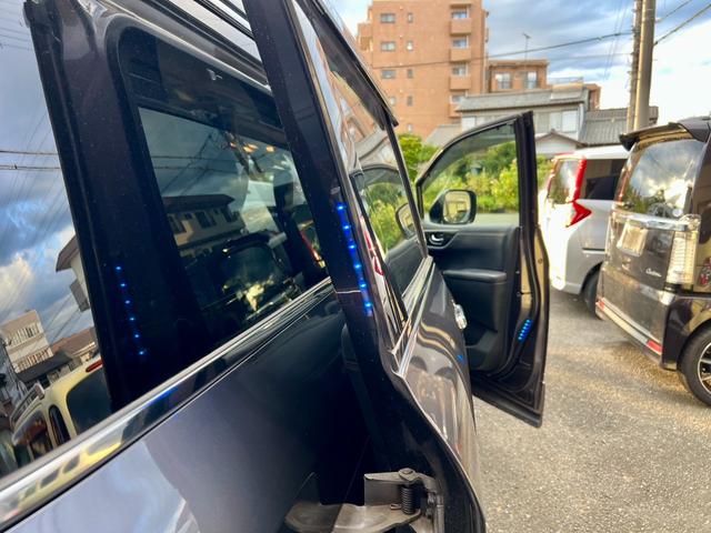 エルグランド 350ハイウェイスタープレミアム サイドリフトアップシート車 福祉車両 レザーシート シートヒーター アラウンドビューモニター 両側電動スライドドア パワーバックドア インテリジェントクルーズコントロール ナビ TV ETC ドラレコ(76枚目)