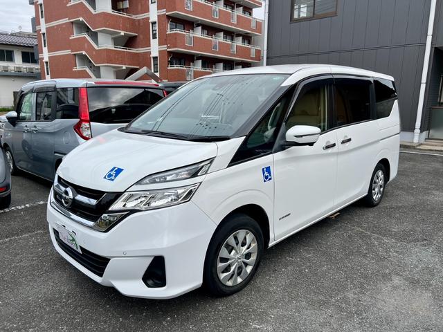 セレナ Ｘ　チェアキャブ　リフタータイプ　８ナンバー福祉車両（9枚目）