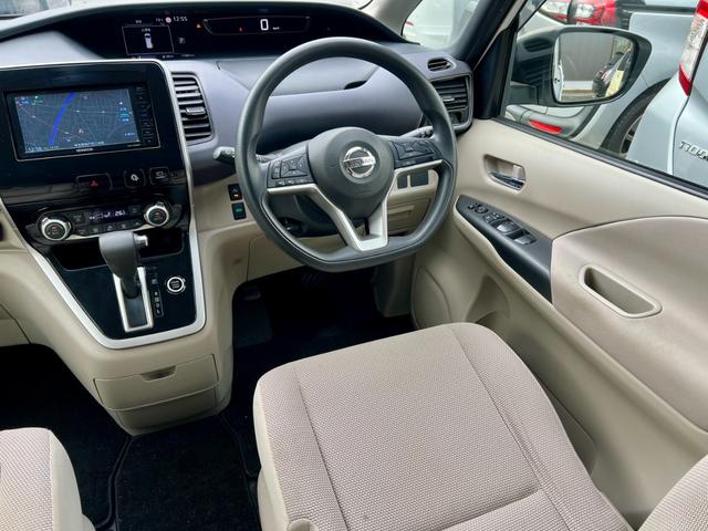 セレナ Ｘ　チェアキャブ　リフタータイプ　８ナンバー福祉車両（32枚目）