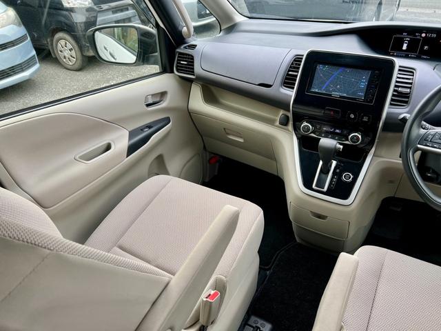 セレナ Ｘ　チェアキャブ　リフタータイプ　８ナンバー福祉車両（33枚目）