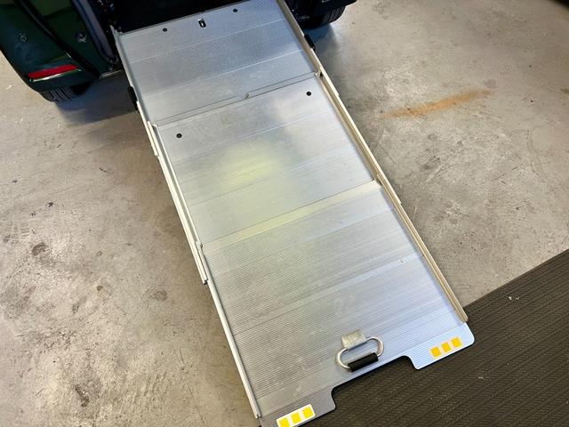 Ｎ－ＢＯＸ Ｌ・スロープ　スローパー　車いす移動車　福祉車両　ホンダセンシング　両側電動スライドドア　スマートキー　ナビ　ＴＶ　バックカメラ　ＥＴＣ　前後ドラレコ　オートマチックブレーキホールド（3枚目）