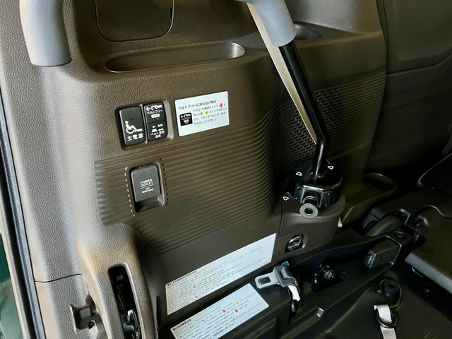 Ｎ－ＢＯＸ Ｌ・スロープ　スローパー　車いす移動車　福祉車両　ホンダセンシング　両側電動スライドドア　スマートキー　ナビ　ＴＶ　バックカメラ　ＥＴＣ　前後ドラレコ　オートマチックブレーキホールド（5枚目）