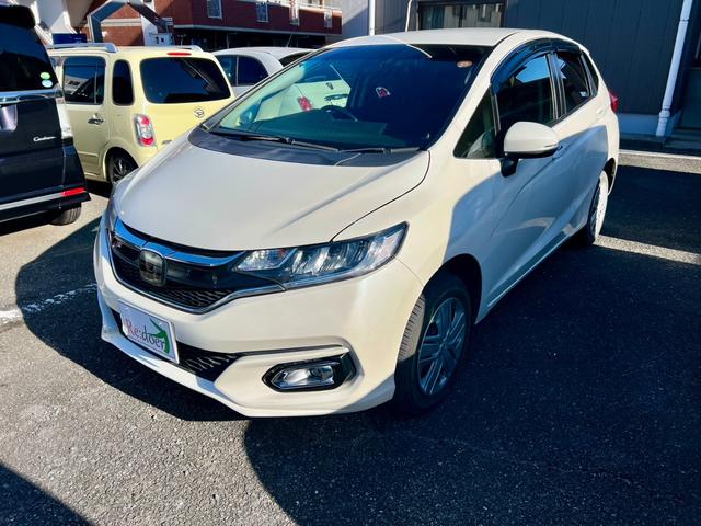 フィット １５ＸＬ　ホンダセンシング　１５ＸＬ　ホンダセンシング　４ＷＤ　ＬＥＤヘッドライト　ＬＥＤフォグランプ　ナビ装着用スペシャルパッケージ＋ＥＴＣ　衝突軽減ブレーキ　ＡＣＣ　スマートキー　バックカメラ　ＴＶ　シートヒーター（4枚目）