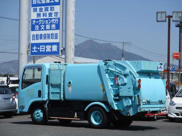 エルフトラック 　３．８立米２ｔ積．回転板式ダンプ．パッカー車．車両総重量６２８５Ｋｇ．準中型免許．ＮｏＸＰＭ適合（19枚目）