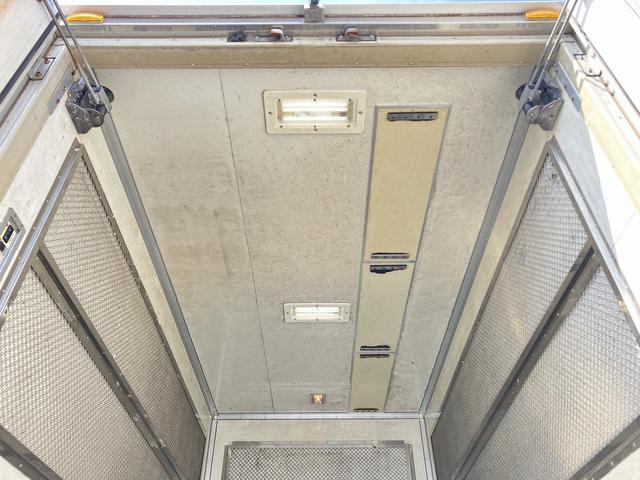 ダイナトラック 　２ｔ低床アルミパネルバン．車両総重量４８６５Ｋｇ準中型免許５ｔ未満限定免許．ＮｏＸＰＭ適合（25枚目）