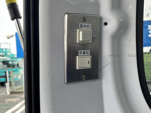ＮＶ３５０キャラバンバン ロングＤＸ　ナビ．バックカメラ．ＥＴＣ．キーレス．エマージェンシーブレーキ．キノセンヘッドライト．プライバシーガラス．寒冷地仕様．スタンダードルーフ５ドア３人乗りロング．最大積載量７５０Ｋｇ．元公共応急車（26枚目）