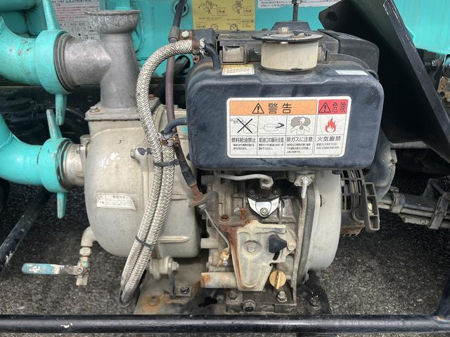 デュトロ 散水車 2000L.前サブエンジン圧力後重力散水車.(28枚目)