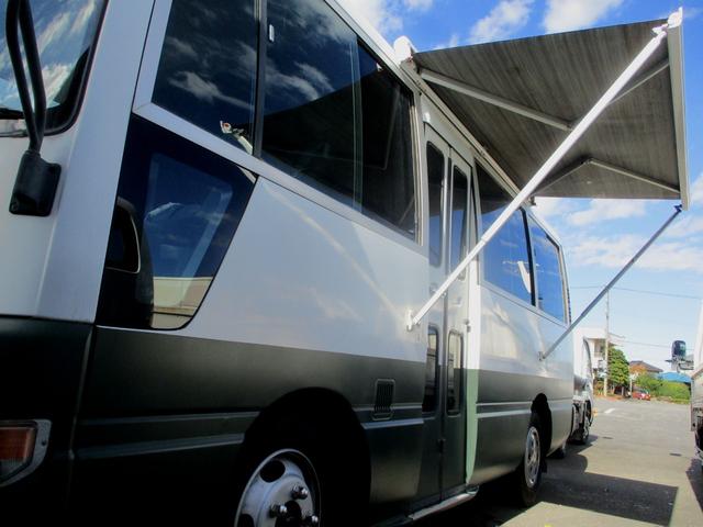 シビリアンバス キャンピング キャンピング10人就寝5人.カセットトイレ.給排水タンク20Lシンク.49L冷蔵庫.走行充電DCコンバター入力電圧2/1出力.AC100V外部電源.ナビTV.リヤモニター.20Lタンク簡易シャワー.(32枚目)