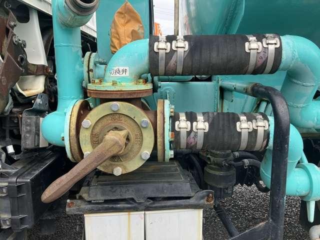 デュトロ 　２０００Ｌ散水車．前サブＥ／Ｇ圧力後重力散水．積載２ｔ．車両総重量４８７５Ｋｇ準中型免許５ｔ未満限定免許．ＮｏｘＰＭ適合（12枚目）