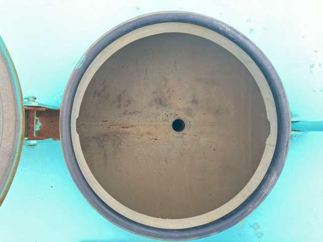 デュトロ 　２０００Ｌ散水車．前サブＥ／Ｇ圧力後重力散水．積載２ｔ．車両総重量４８７５Ｋｇ準中型免許５ｔ未満限定免許．ＮｏｘＰＭ適合（13枚目）