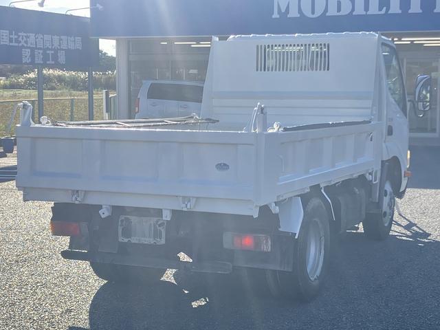 デュトロ 全低床強化ダンプ 10尺フルジャストロー3tダンプ.車両総重量5995Kg準中型免許.NoxPM適合(5枚目)