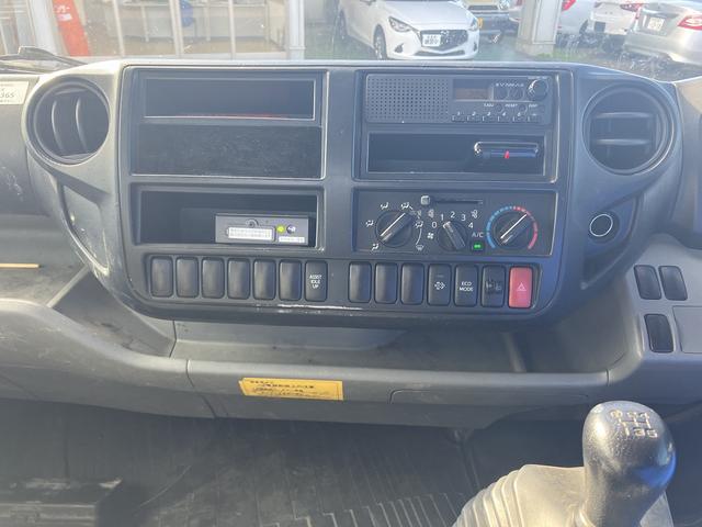 デュトロ 1.95tワイド平ボディー 車両総重量4975Kg準中型5t未満限定免許.NoXPM適合(13枚目)