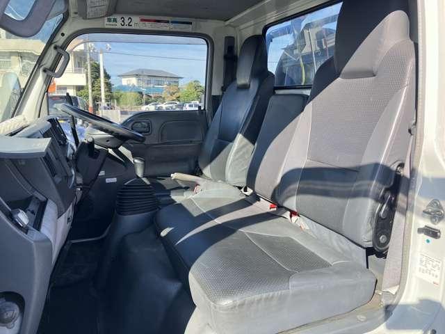 アトラストラック 　アイチ１１．９ｍ鉄バケット高所作業車．Ａｈメ－タ－３９００台．ＥＴＣ．キーレス．ワンオーナー．点検記録簿有り（4枚目）