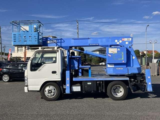アトラストラック 　アイチ１１．９ｍ鉄バケット高所作業車．Ａｈメ－タ－３９００台．ＥＴＣ．キーレス．ワンオーナー．点検記録簿有り（7枚目）