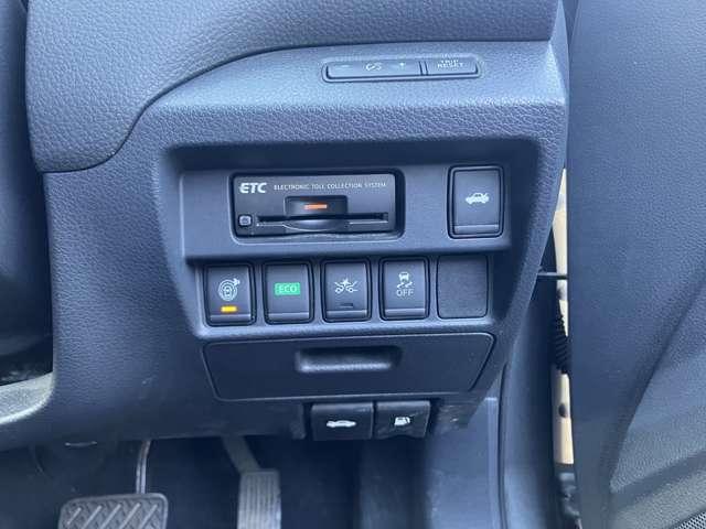 ティアナ ＸＬ　ナビＡＶＭパッケージ　ナビＴＶ．アラウンドビューモニター．ＥＴＣ．エマージェンシーブレーキ．前後踏み間違い衝突防止アシスト．車線逸脱警報．クルーズコントロール．ＨＩＤライト．サイド＆カーテンエアバッグ（11枚目）