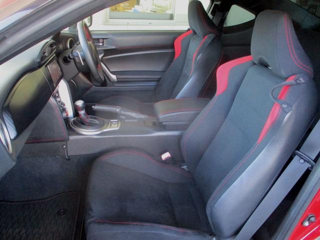 86 GT ナビTV.バックカメラ.ETC.HIDライト.PUSHスタ-ト.レイズ18インチアルミホイール.(4枚目)