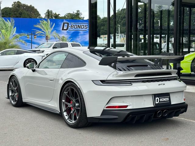 ９１１ ９１１ＧＴ３　カーボンルーフ・ＯＰカラークレヨン・クロノパッケージ・フロントリフトシステム・ライトデザインパッケージ・エクスクルーシブデザインテールライト・シートヒーター・レーシングイエローシートベルト・カープレイ（2枚目）