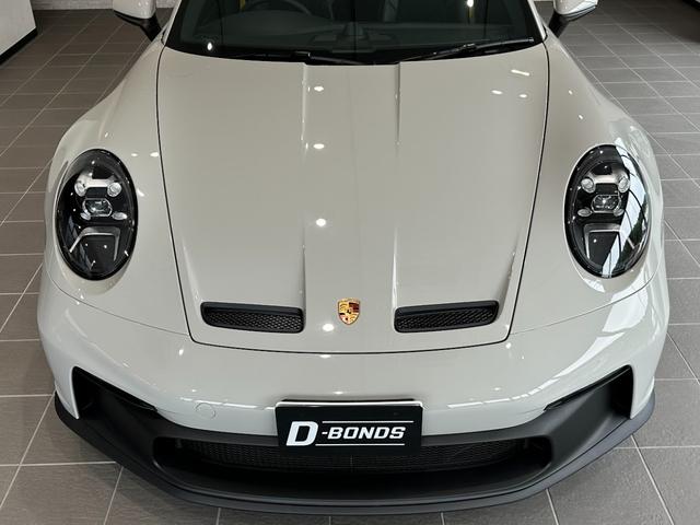 ９１１ ９１１ＧＴ３　カーボンルーフ・ＯＰカラークレヨン・クロノパッケージ・フロントリフトシステム・ライトデザインパッケージ・エクスクルーシブデザインテールライト・シートヒーター・レーシングイエローシートベルト・カープレイ（29枚目）