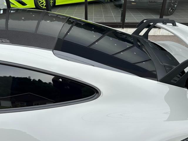 ９１１ ９１１ＧＴ３　カーボンルーフ・ＯＰカラークレヨン・クロノパッケージ・フロントリフトシステム・ライトデザインパッケージ・エクスクルーシブデザインテールライト・シートヒーター・レーシングイエローシートベルト・カープレイ（41枚目）