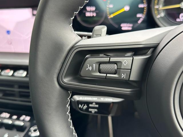 ９１１ ９１１ＧＴ３　カーボンルーフ・ＯＰカラークレヨン・クロノパッケージ・フロントリフトシステム・ライトデザインパッケージ・エクスクルーシブデザインテールライト・シートヒーター・レーシングイエローシートベルト・カープレイ（68枚目）