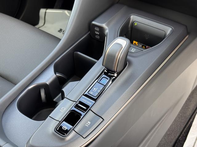 クラウンクロスオーバー ＲＳアドバンスド　モデリスタエアロ・サンルーフ・パノラミックビューモニタ・自動駐車・前後ドラレコ・ドライバーサポートパッケージ２・デジタルインナーミラー・ボディコーティング施工済み・新車保証令和１０年３月まで有り・禁煙（44枚目）