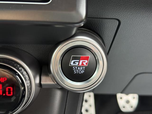 ＧＲ８６ ＳＺ　６ＭＴ・ＧＲエアロ・ＧＲマフラー・ｂｒｅｍｂｏキャリパー・９インチ大型ナビ・地デジ・バックカメラ・ドライブレコーダー・新車保証令和１１年５月まで有り・禁煙車（47枚目）