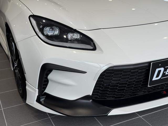 ＧＲ８６ ＳＺ　６ＭＴ・ＧＲエアロ・ＧＲマフラー・ｂｒｅｍｂｏキャリパー・９インチ大型ナビ・地デジ・バックカメラ・ドライブレコーダー・新車保証令和１１年５月まで有り・禁煙車（49枚目）