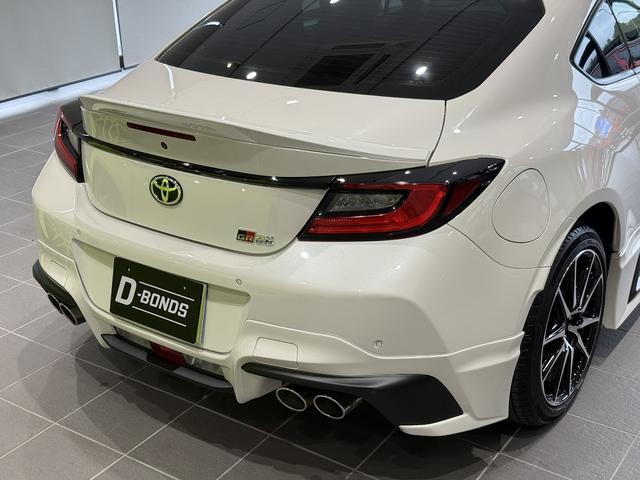 ＧＲ８６ ＳＺ　６ＭＴ・ＧＲエアロ・ＧＲマフラー・ｂｒｅｍｂｏキャリパー・９インチ大型ナビ・地デジ・バックカメラ・ドライブレコーダー・新車保証令和１１年５月まで有り・禁煙車（62枚目）