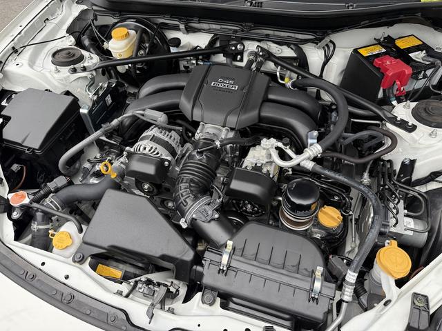 ＧＲ８６ ＳＺ　６ＭＴ・ＧＲエアロ・ＧＲマフラー・ｂｒｅｍｂｏキャリパー・９インチ大型ナビ・地デジ・バックカメラ・ドライブレコーダー・新車保証令和１１年５月まで有り・禁煙車（77枚目）