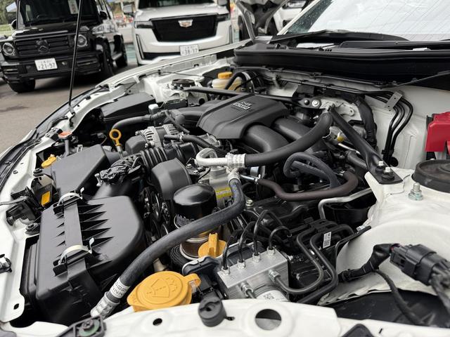 ＧＲ８６ ＳＺ　６ＭＴ・ＧＲエアロ・ＧＲマフラー・ｂｒｅｍｂｏキャリパー・９インチ大型ナビ・地デジ・バックカメラ・ドライブレコーダー・新車保証令和１１年５月まで有り・禁煙車（78枚目）