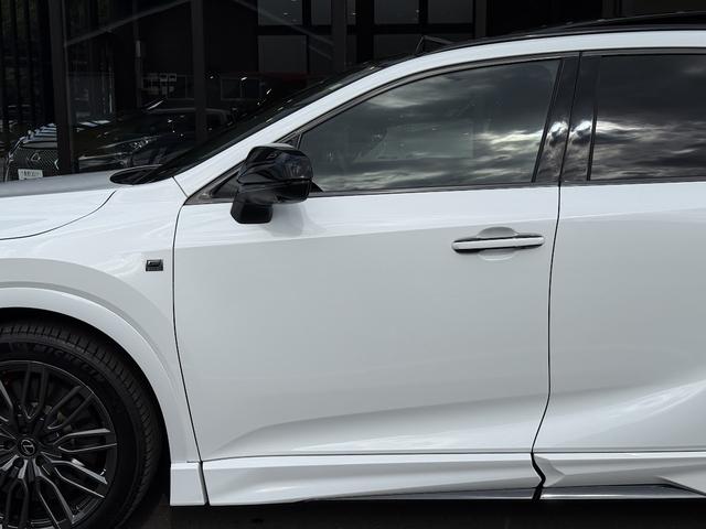 RX RX500h Fスポーツパフォーマンス TRDエアロ・TRDマフラー・パノラマルーフ・オレンジキャリパー・オプションダークメタリックホイール・F SPORTエアロダイナミクスパッケージ・寒冷地仕様・車検2年有り・ワンオーナー・禁煙車(67枚目)