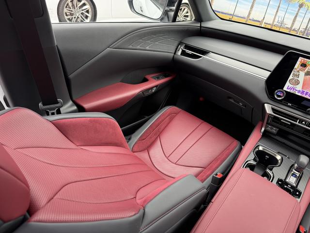 RX RX500h Fスポーツパフォーマンス TRDエアロ・TRDマフラー・パノラマルーフ・オレンジキャリパー・オプションダークメタリックホイール・F SPORTエアロダイナミクスパッケージ・寒冷地仕様・車検2年有り・ワンオーナー・禁煙車(77枚目)