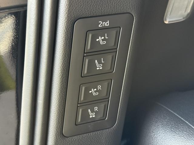 ヴェルファイアハイブリッド エグゼクティブラウンジ 4WD・モデリスタエアロ・ユニバーサルステップ・14インチ後席フリップダウンモニター・HDMI入力端子・JBLプレミアムサウンド・寒冷地仕様・新車保証令和11年1月まで有り・禁煙車(33枚目)