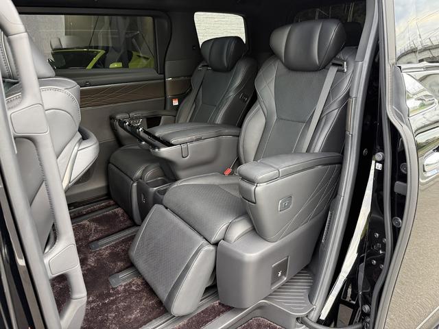 ヴェルファイアハイブリッド エグゼクティブラウンジ 4WD・モデリスタエアロ・ユニバーサルステップ・14インチ後席フリップダウンモニター・HDMI入力端子・JBLプレミアムサウンド・寒冷地仕様・新車保証令和11年1月まで有り・禁煙車(37枚目)