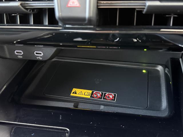 ヴェルファイアハイブリッド エグゼクティブラウンジ 4WD・モデリスタエアロ・ユニバーサルステップ・14インチ後席フリップダウンモニター・HDMI入力端子・JBLプレミアムサウンド・寒冷地仕様・新車保証令和11年1月まで有り・禁煙車(60枚目)