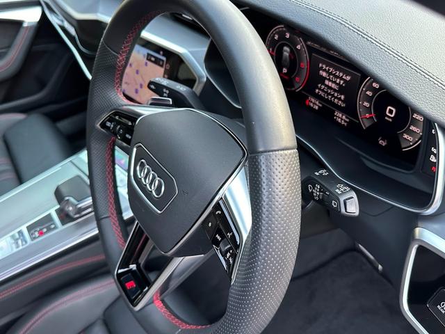 Ａ６アバント ブラックスタイルプラス　限定７０台・専用アルミホイール・Ｓ　ｌｉｎｅ　パッケージ・ブラックＡｕｄｉ　ｒｉｎｇｓ　＆ブラックスタイリングパッケージ・マルチカラーアンビエントライト・レッドコントラストステッチ・禁煙車（47枚目）